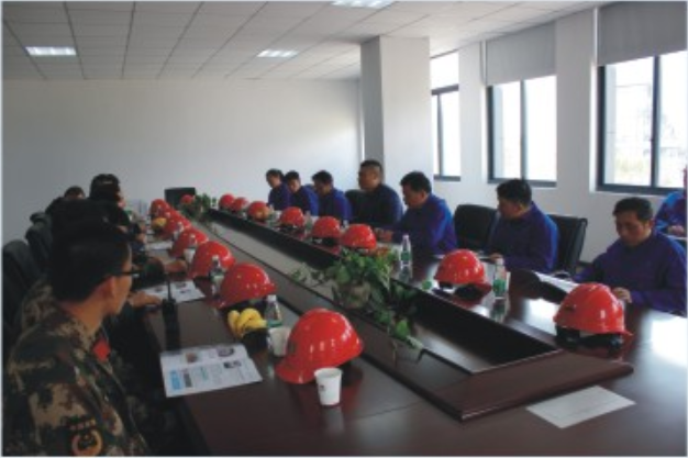 會(huì)議報(bào)告現(xiàn)場(chǎng)